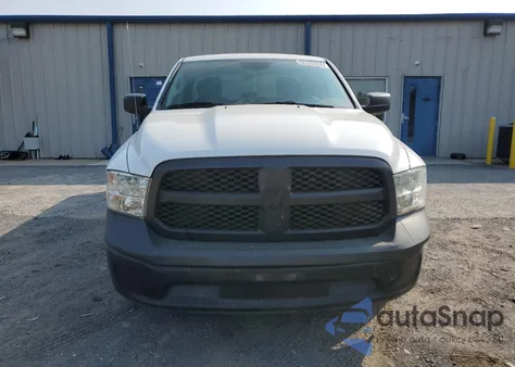2016 Ram 1500 St z USA, uszkodzony, nr VIN 1C6RR7FT8GS212433